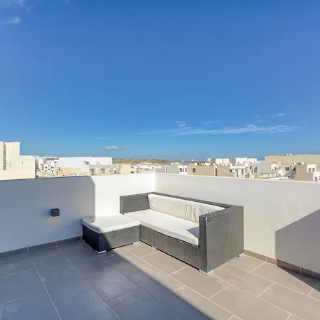Sb17 - 2 Bed Penthouse Panorama In Qawra