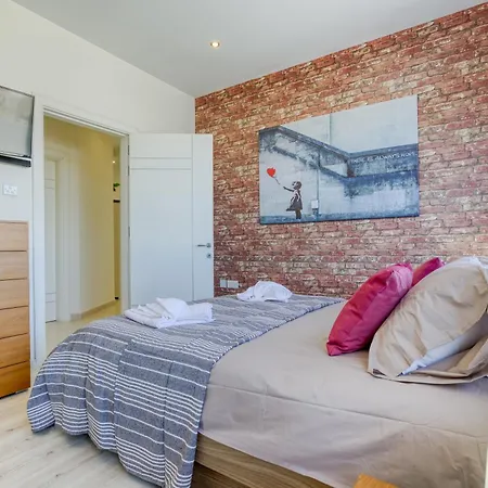 Sb17 - 2 Bed Penthouse Panorama In Qawra דירה סיינט פול ביי