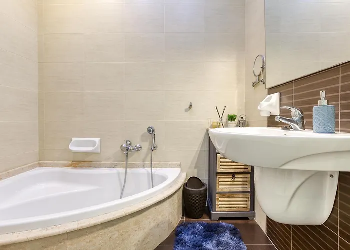 Sb17 - 2 Bed Penthouse Panorama In Qawra St. Paul's Bay