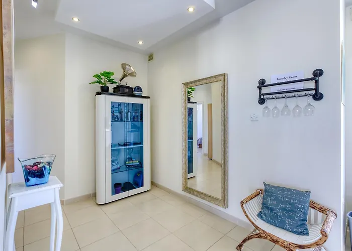 Sb17 - 2 Bed Penthouse Panorama In Qawra